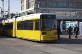 Berlin Schnelllinie M6 mit Niederflurgelenkwagen 1084 auf Alexanderplatz (2012)