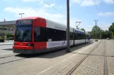Bremen Straßenbahnlinie 1 mit Niederflurgelenkwagen 3103 am Huchting Roland-Center (2013)