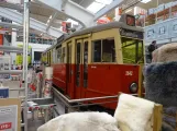 Hamburg Triebwagen 3642 im Bauhaus-Filiale Hmb-Nedderfeld (2022)