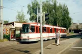 Nürnberg Straßenbahnlinie 7 mit Gelenkwagen 370 am Widhalmstraße (1998)