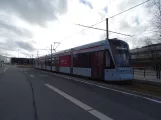 Aarhus Stadtbahn Linie L2 mit Niederflurgelenkwagen 1105-1205 am Olof Palmes Alle (2018)
