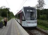 Aarhus Stadtbahn Linie L2 mit Niederflurgelenkwagen 1105-1205 auf Rosenhøj (2021)