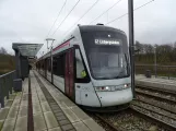 Aarhus Stadtbahn Linie L2 mit Niederflurgelenkwagen 1106-1206 am Gl. Skejby (2022)