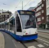 Amsterdam Straßenbahnlinie 13 mit Niederflurgelenkwagen 2015 auf Nieuwezijds Voorburgwal (2021)