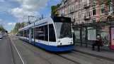 Amsterdam Straßenbahnlinie 17 mit Niederflurgelenkwagen 2067 am 1e Con. Huygensstraat (2022)