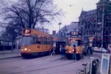 Amsterdam Straßenbahnlinie 2 mit Gelenkwagen 784 am Bahnhof Centraal (1987)