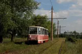 Awdijiwka Straßenbahnlinie 1 mit Triebwagen 044 nahe bei Avdeyevskiy Coke Plant (2012)