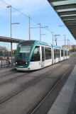 Barcelona Straßenbahnlinie T6 mit Niederflurgelenkwagen 03 am Glòries (2012)