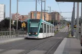 Barcelona Straßenbahnlinie T6 mit Niederflurgelenkwagen 03 nahe bei Glòries (2012)