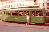 Basel Straßenbahnlinie 1 mit Beiwagen 1335 am Barfüsserplatz (1981)