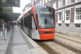 Bergen Straßenbahnlinie 1 (Bybanen) mit Niederflurgelenkwagen 212 am Byparken (2013)