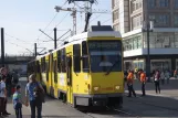 Berlin Schnelllinie M4 mit Gelenkwagen 7010 am Alexanderplatz (2012)