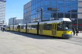 Berlin Schnelllinie M4 mit Niederflurgelenkwagen 1044 auf Alexanderplatz (2011)
