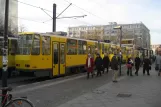 Berlin Schnelllinie M5 mit Gelenkwagen 6080 am U Alexanderplatz (2007)