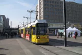 Berlin Schnelllinie M6 mit Niederflurgelenkwagen 1019 am U Alexanderplatz (2012)