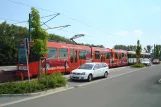 Bielefeld Straßenbahnlinie 2 mit Gelenkwagen 560 am Milse (2010)