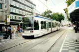 Bonn Straßenbahnlinie 62 mit Niederflurgelenkwagen 9472 am Bertha-von-Suttner-Platz (2002)