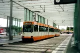 Braunschweig Straßenbahnlinie 2 mit Gelenkwagen 8154 am Hauptbahnhof (2003)