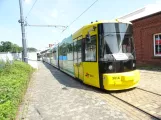 Bremen Niederflurgelenkwagen 3016 vor dem Depot Sebaldsbrück (2021)