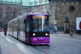 Bremen Straßenbahnlinie 2 mit Niederflurgelenkwagen 3004nah Domsheide (2014)