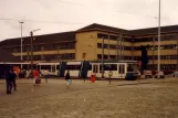 Brüssel De Kusttram mit Gelenkwagen 6103 am Oostende Station (1982)