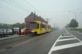 Charleroi Straßenbahnlinie M2 mit Gelenkwagen 7416 am Fontaine-L'Ebveque Coron du Berger (2014)
