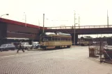 Den Haag Straßenbahnlinie 12 mit Triebwagen 1240 am Den Haag Centraal (1981)