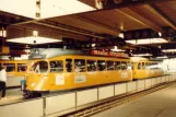 Den Haag Straßenbahnlinie 6 mit Triebwagen 1317 am Den Haag Centraal (1981)