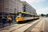 Dresden Straßenbahnlinie 14 mit Triebwagen 224 026 am Altmarkt (1996)