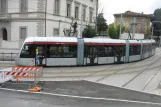 Florenz Straßenbahnlinie T1 mit Niederflurgelenkwagen 1007 nahe bei Via Jacopo da Diacceto (2010)