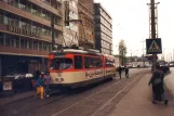 Frankfurt am Main Straßenbahnlinie 11 mit Gelenkwagen 615 am Haupbahnhof Südseite (1990)