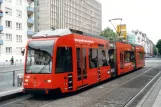 Frankfurt am Main Straßenbahnlinie 11 mit Niederflurgelenkwagen 015 am Börneplatz (2003)