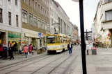 Görlitz Straßenbahnlinie 2 mit Gelenkwagen 4 auf Berliner Straße (1993)