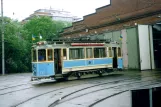 Göteborg Triebwagen 133 vor Gårdahallen (2005)