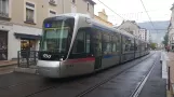 Grenoble Straßenbahnlinie A mit Niederflurgelenkwagen 6043 am Berriat-Le Magasin (2018)