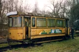 Hannover Beiwagen 52 außerhalb des Museums Hannoversches Straßenbahn-Museum, bereit zum Verschrotten, von der Seite gesehen (2004)