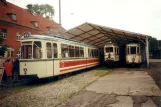 Hannover Gelenkwagen 2 vor dem Depot Hannoversches Straßenbahn-Museum (2000)