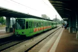 Hannover Straßenbahnlinie 4 mit Gelenkwagen 6142 am Marienwerden/Wissenschaftspark (1998)