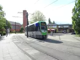 Hannover Straßenbahnlinie 8 mit Gelenkwagen 3009 am Am Mittelfeld (2020)