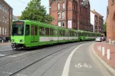 Hannover Straßenbahnlinie 9 mit Gelenkwagen 6147 am Lindener Marktplatz (2016)
