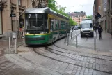 Helsinki Straßenbahnlinie 7 mit Niederflurgelenkwagen 419nah Mikonkatu / Mikaelsgatan (2019)