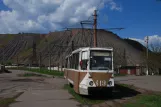 Horliwka Straßenbahnlinie 1 mit Triebwagen 413 am Kolhospna Street (2011)
