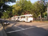 Jekaterinburg Straßenbahnlinie 15 mit Triebwagen 535 auf prospekt Lenina (2009)