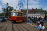 Kiew Zusätzliche Linie 11K mit Triebwagen 5854 am Vulytsya Sklyarenko (2011)