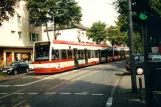 Köln Straßenbahnlinie 7 mit Niederflurgelenkwagen 4109 auf Siegburger Straße (2002)