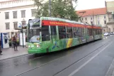 Krakau Straßenbahnlinie 8 mit Niederflurgelenkwagen 2022 am Plac Wszystkich Świętych (2011)