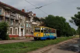 Kramatorsk Straßenbahnlinie 3 mit Triebwagen 0056 auf Tsentralna Street (2012)