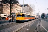 Krefeld Straßenbahnlinie 044 mit Gelenkwagen 822 am Krefeld, Rheinstraße (1996)