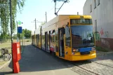 Leipzig Straßenbahnlinie 4 mit Niederflurgelenkwagen 1139 "Gustav Hertz" am Gohlis, Landsberger Straße (2008)