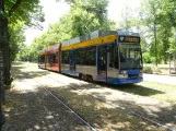 Leipzig Zusätzliche Linie 4E mit Niederflurgelenkwagen 1134 am Naunhofer Str. (2023)